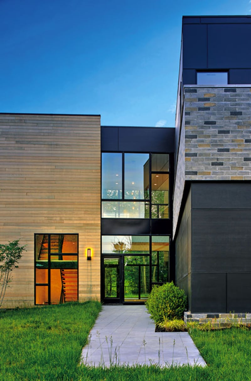 Contemporary Wooded Oasis preview 4